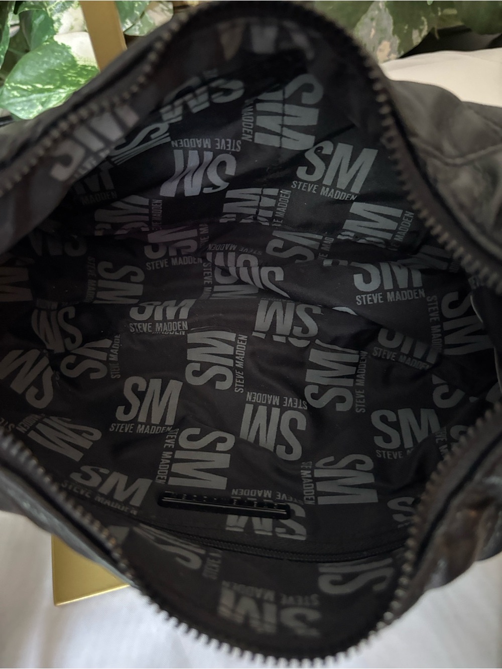 Steve Madden Black Quilted Shoulder Bag with Chain and Mini Pouch - Picture 12 of 13